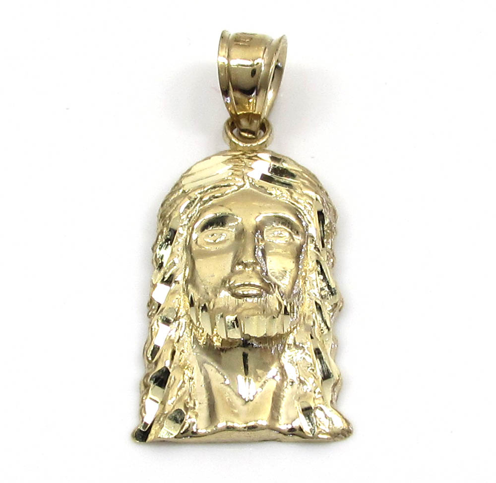 Why Gold Jesus Pendant is Popular in the Hip-Hop Jewelry